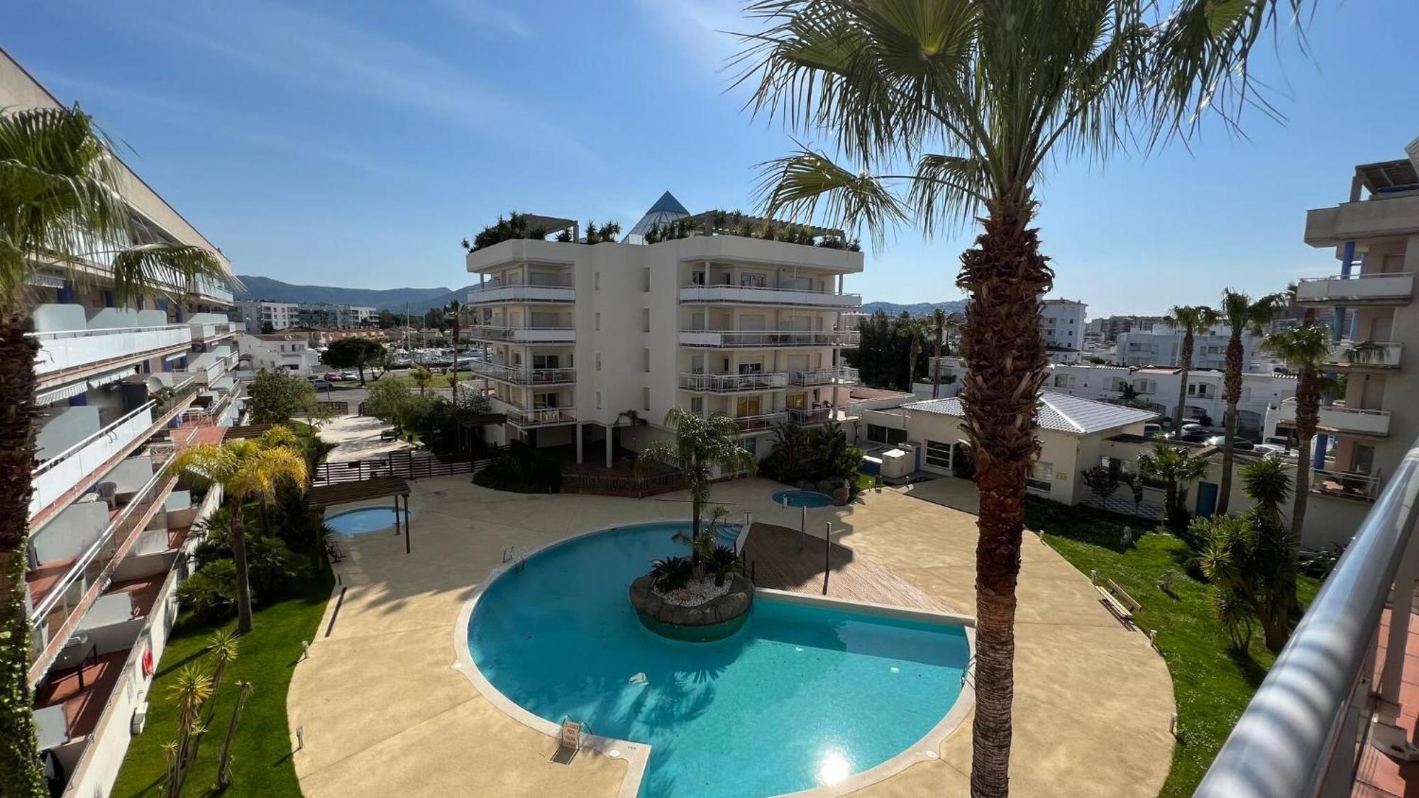 Bonito Piso En Roses Con Piscina Y Parking Av-66 Daire Dış mekan fotoğraf